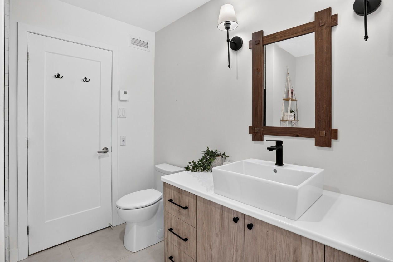 Salle de bains — 878, Rue des Tournesols, Saint-Hippolyte, J8A0N5, Saint-Hippolyte