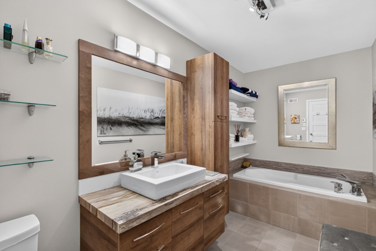 Salle de bains — 724 Rue Mack-Sennett, Sherbrooke