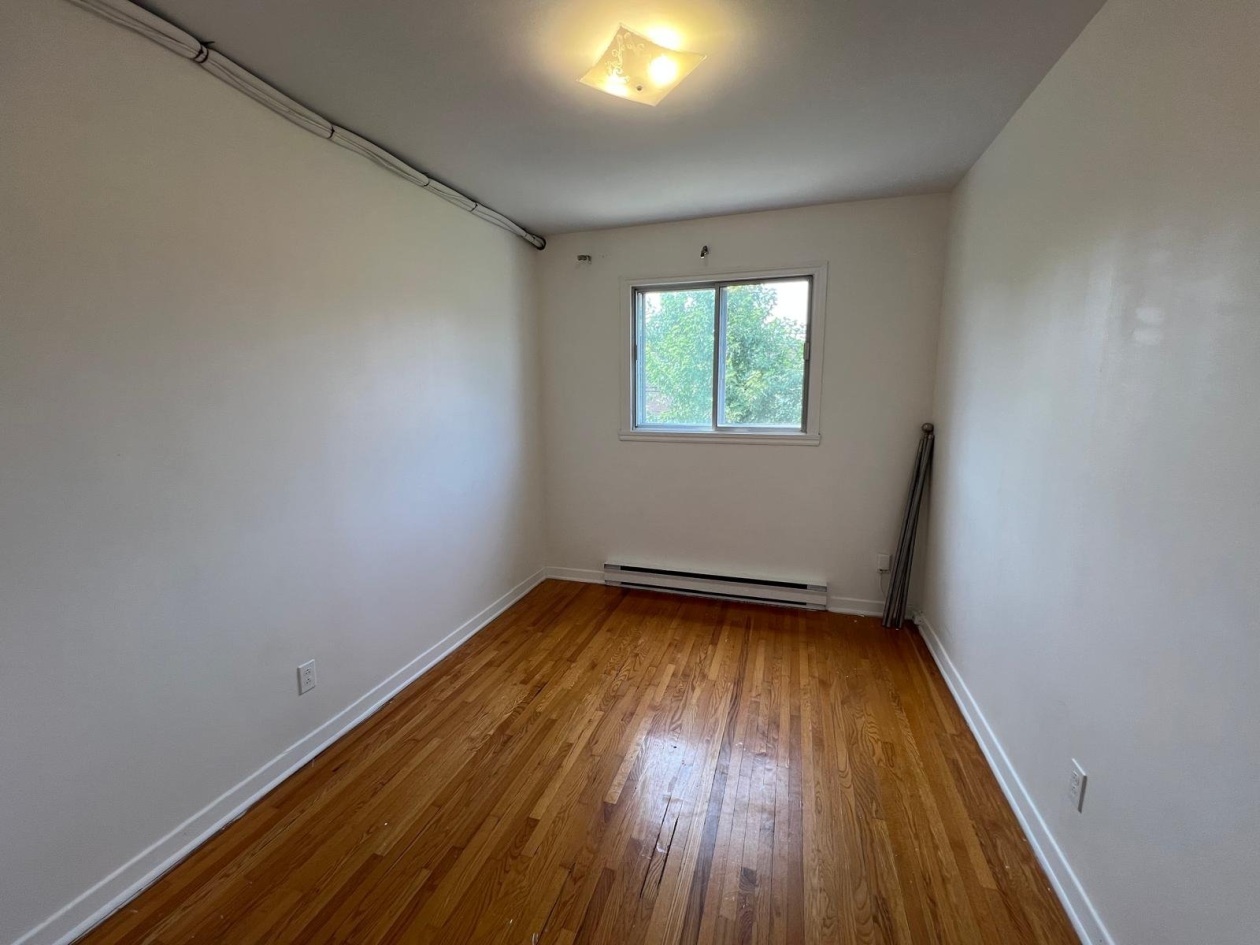 Chambre à coucher — 7320 Av. Cellier, Montréal