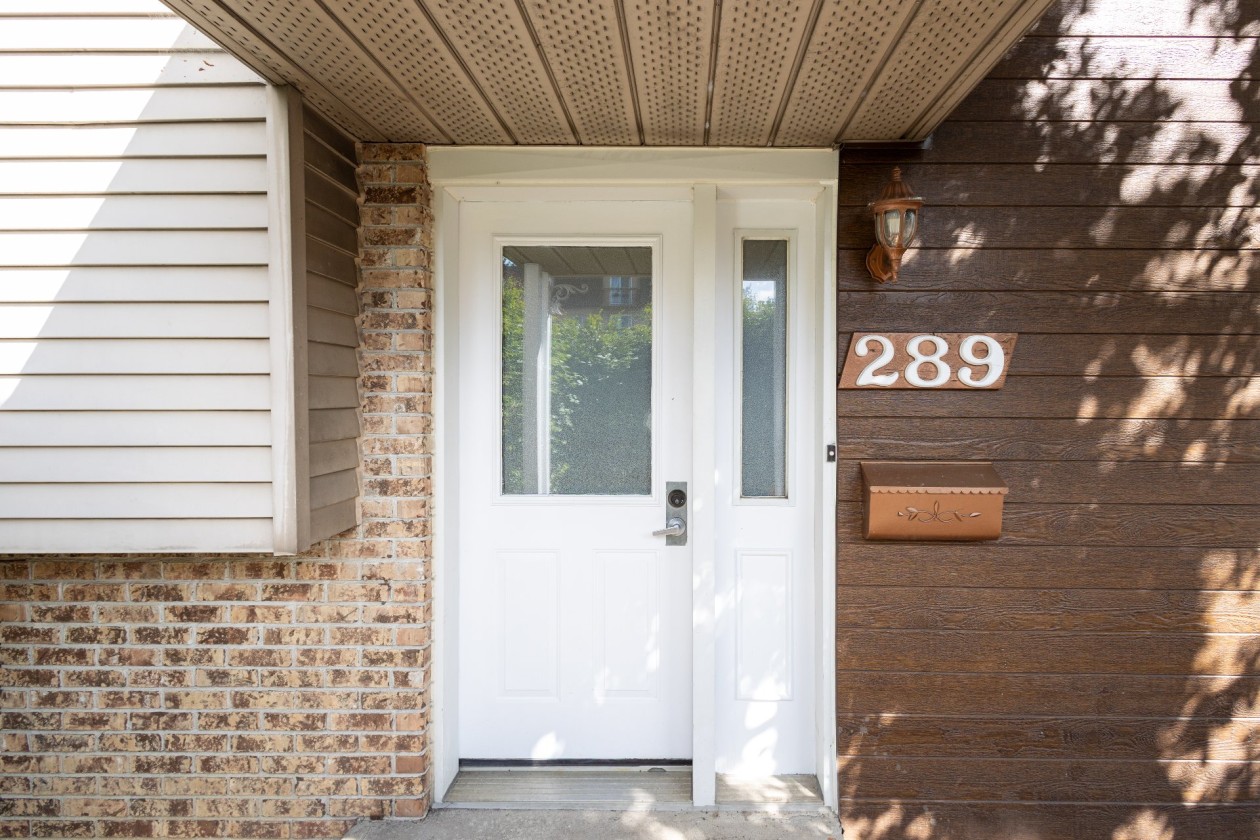 Façade — 289 Boul. St-Francis, Châteauguay
