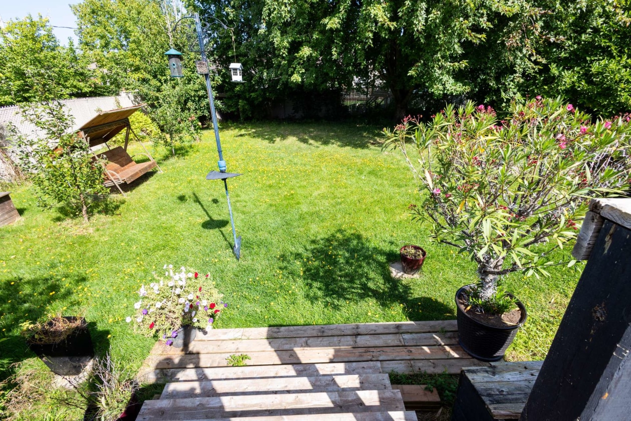 Cour — 289 Boul. St-Francis, Châteauguay