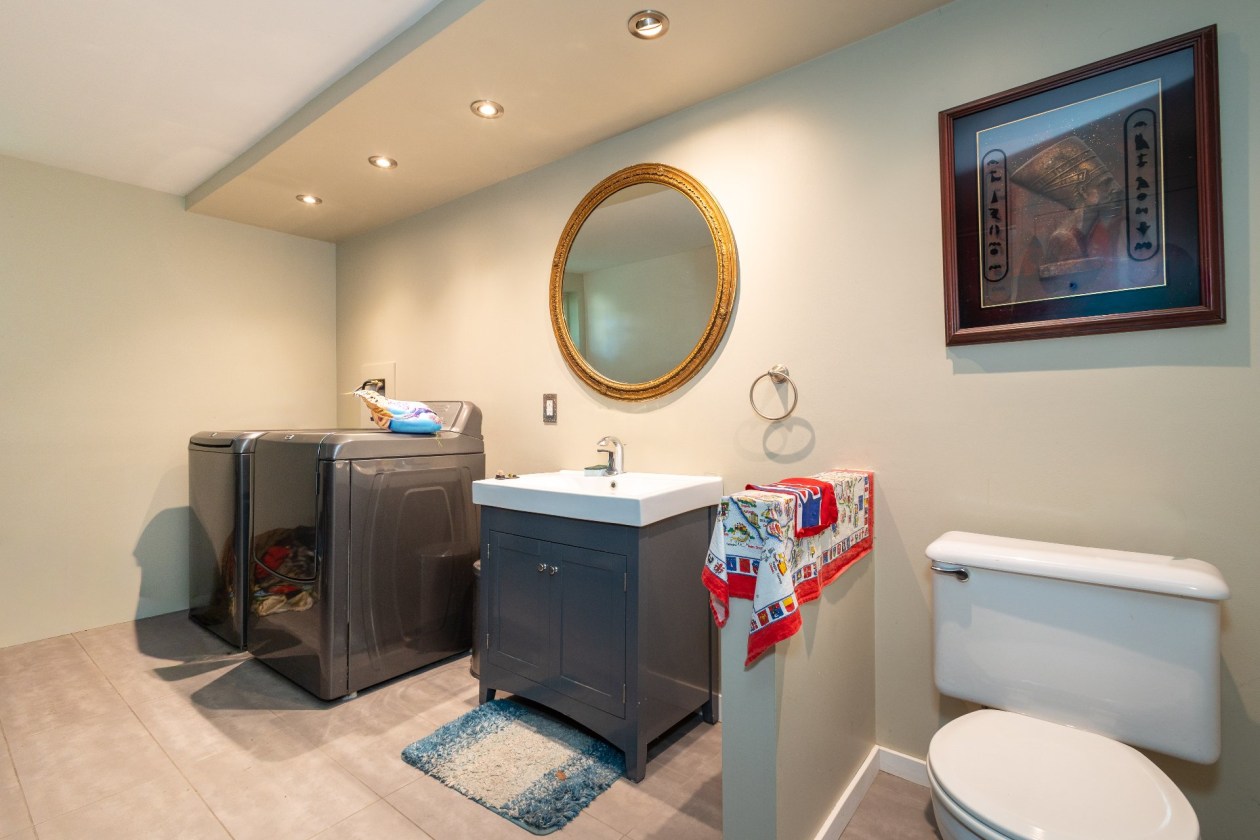 Salle de bains — 289 Boul. St-Francis, Châteauguay