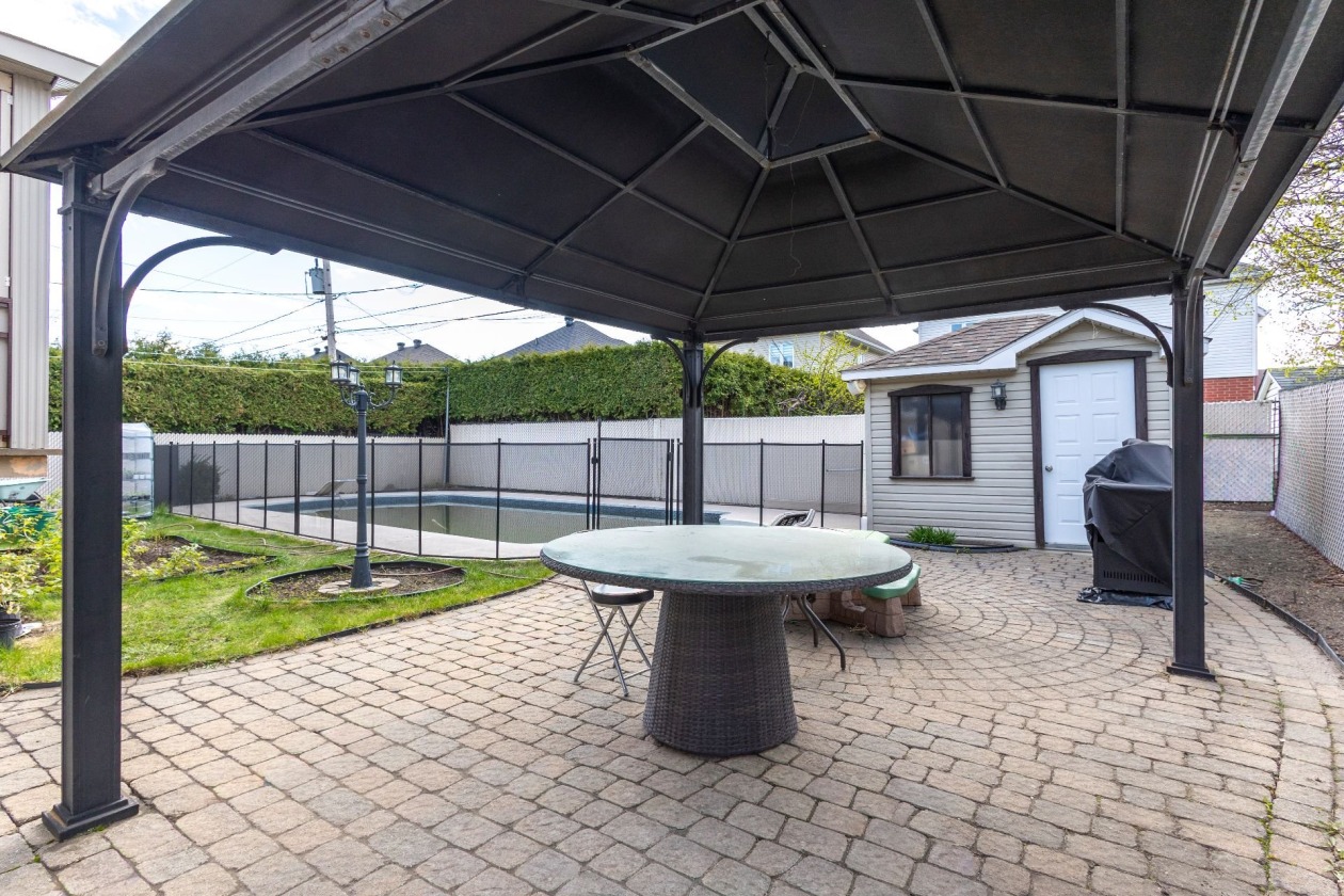 Cour — 8635, Rue Orsay, Brossard, J4Y3G4, Brossard