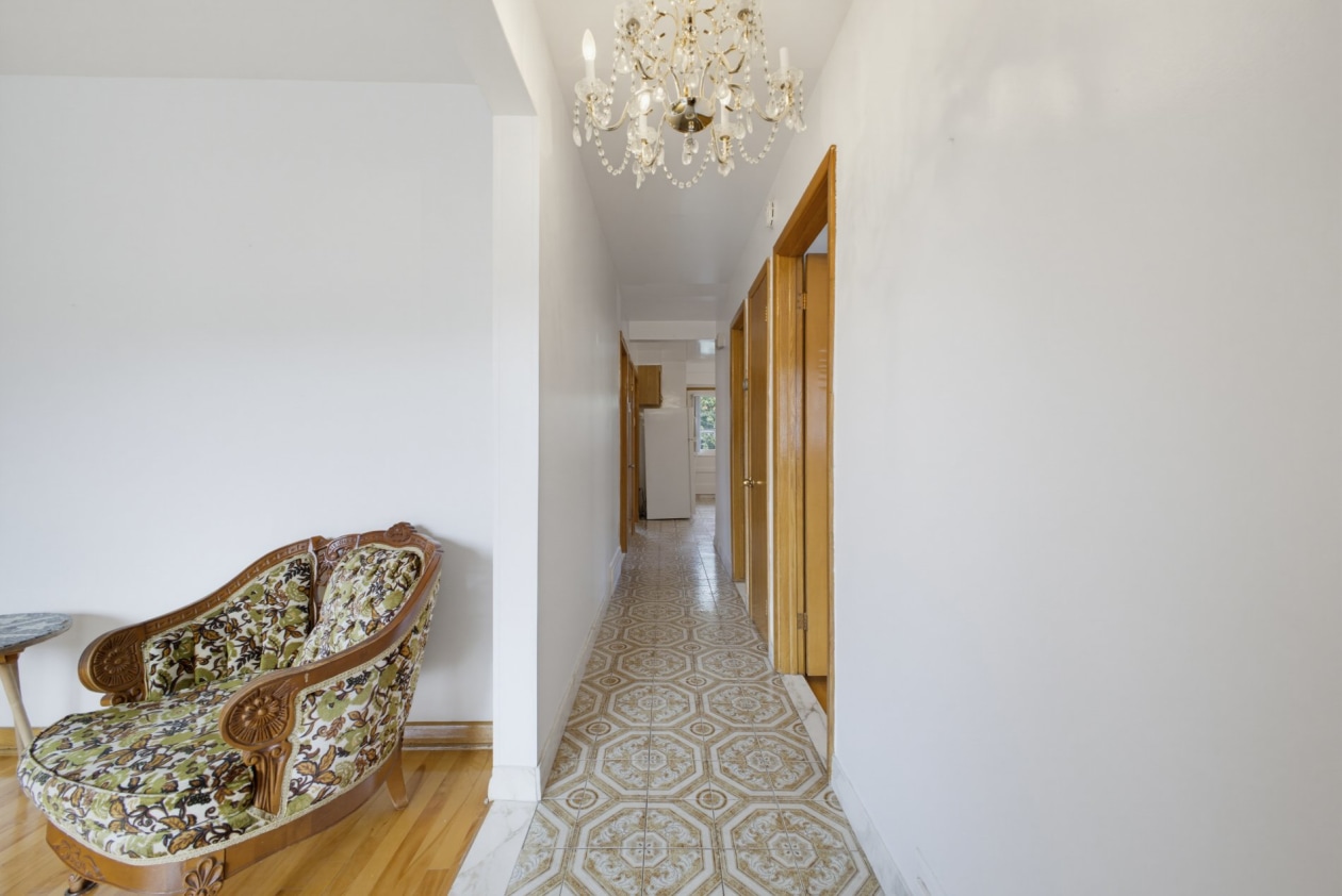 Corridor — 10531 - 10533 Av. Armand-Lavergne, Montréal