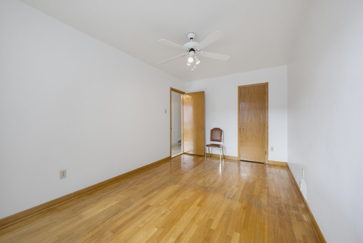 Chambre à coucher principale — 10531 - 10533 Av. Armand-Lavergne, Montréal