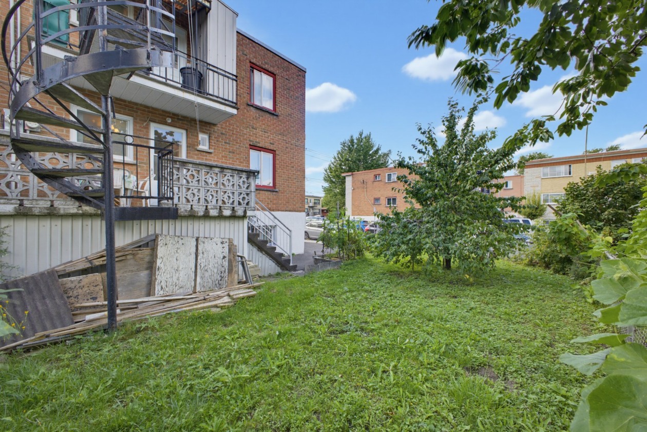 Face arrière — 10531 - 10533 Av. Armand-Lavergne, Montréal
