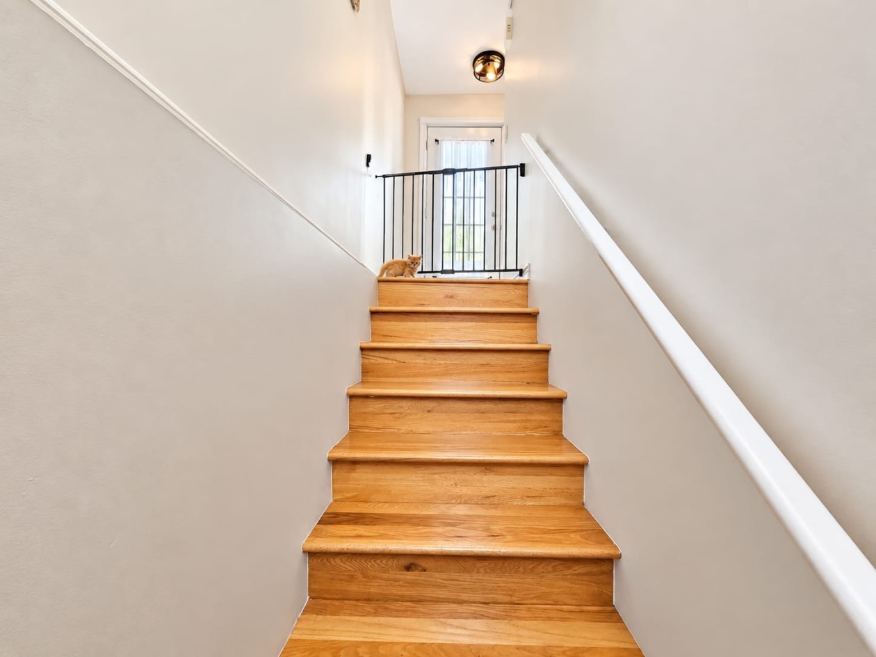 Escalier — 248 Rue de la Riviera, Saguenay