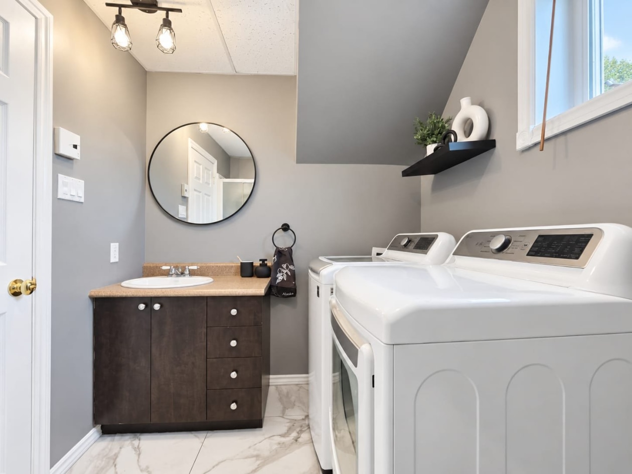Salle de bains — 248 Rue de la Riviera, Saguenay