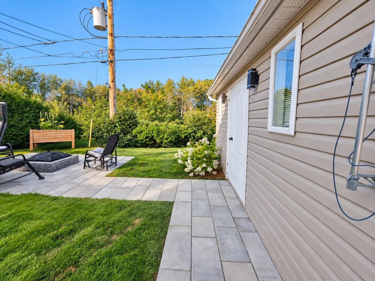 Extérieur — 248 Rue de la Riviera, Saguenay
