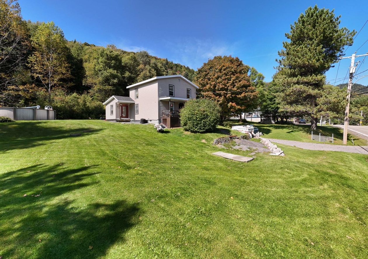 Vue d'ensemble — 543 Av. Ste-Brigitte, Sainte-Brigitte-de-Laval