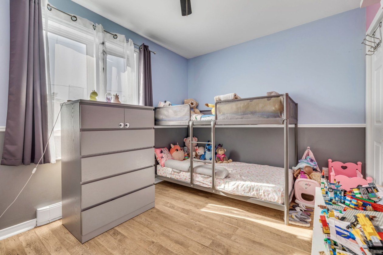 Chambre à coucher — 27 Rue du Sénégal, Québec