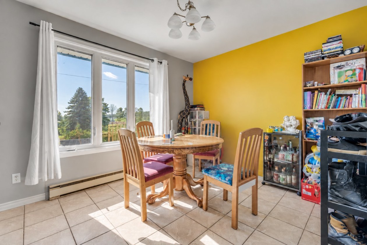 Salle à manger — 27 Rue du Sénégal, Québec