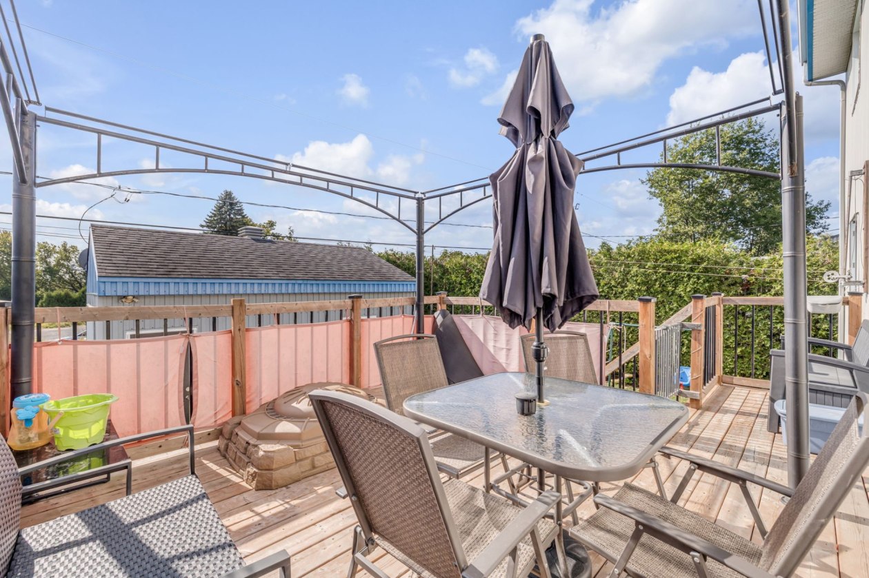 Terrasse — 27 Rue du Sénégal, Québec