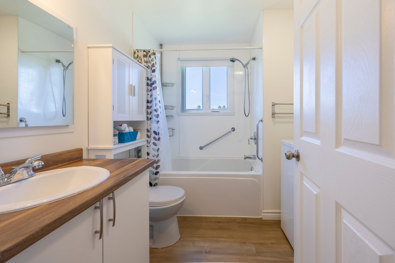 Salle de bains — 271 Rg Barthélemy, Saint-Léon-le-Grand