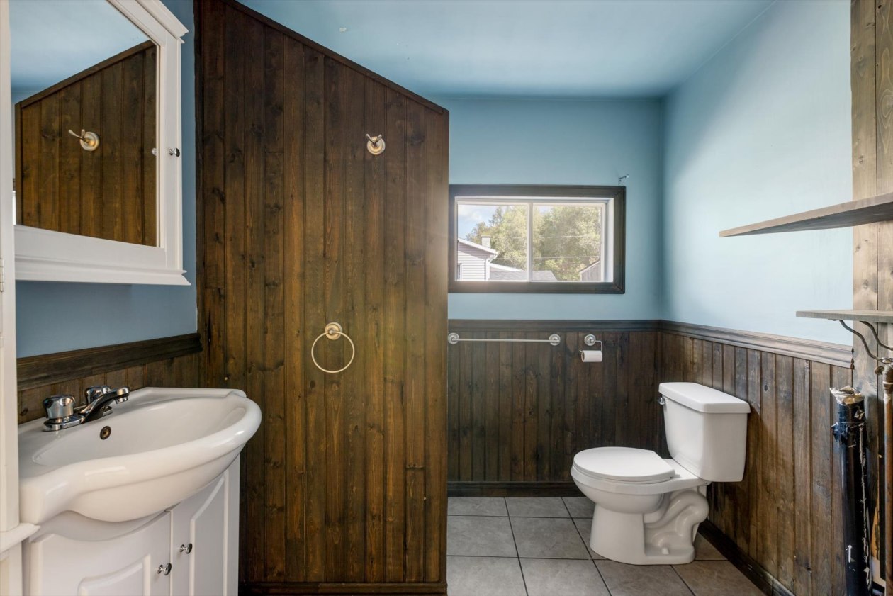 Salle de bains — 90 Rue des Aventuriers, Trois-Rivières