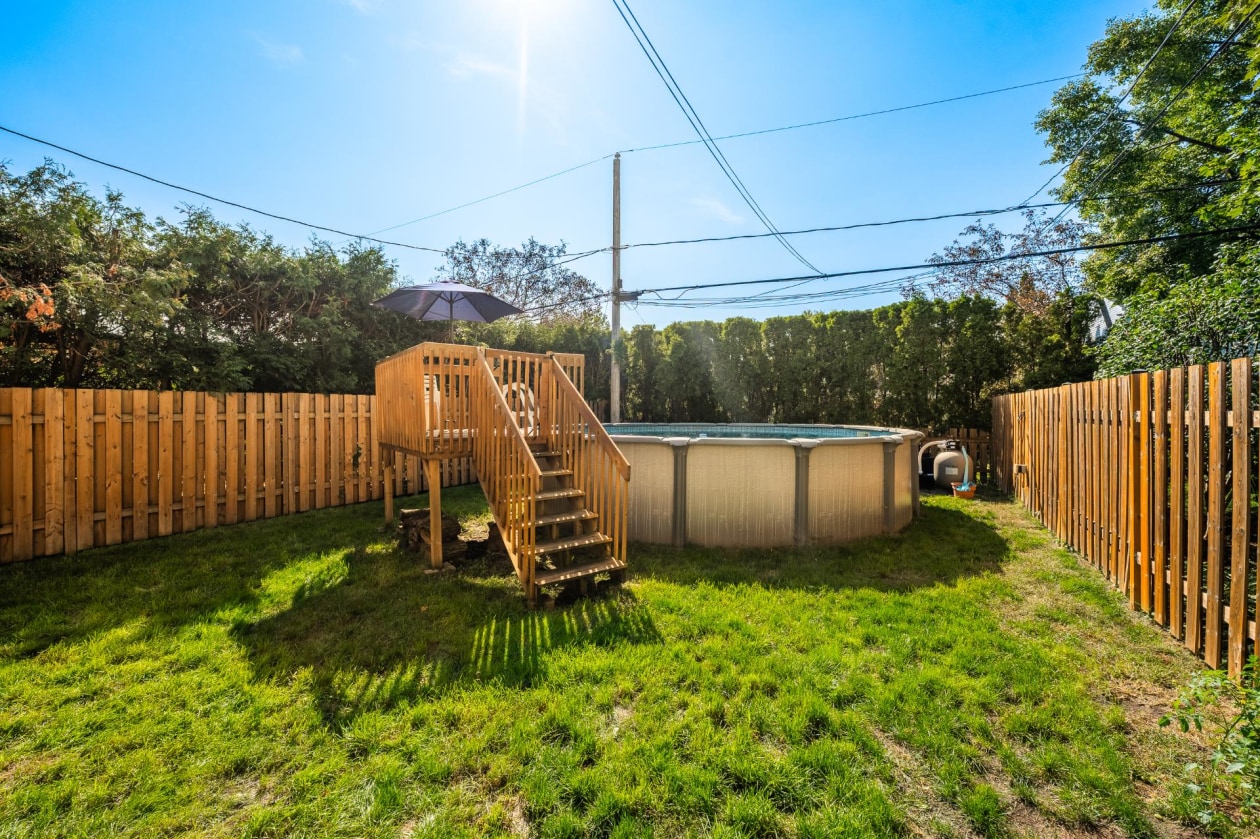 Cour — 224, Rue de Montligeon, Boucherville, J4B6E6, Boucherville