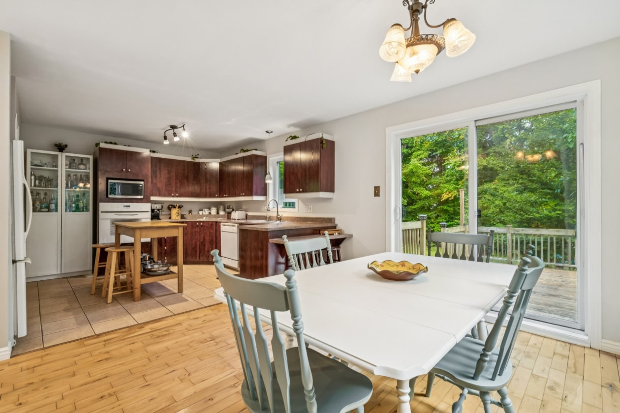 Salle à manger — 153, Rue Larivière, Saint-Colomban, J5K1E5, Saint-Colomban