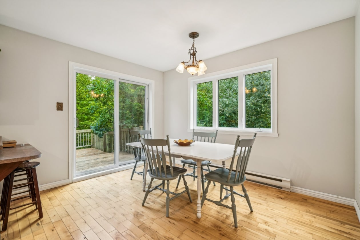 Salle à manger — 153, Rue Larivière, Saint-Colomban, J5K1E5, Saint-Colomban