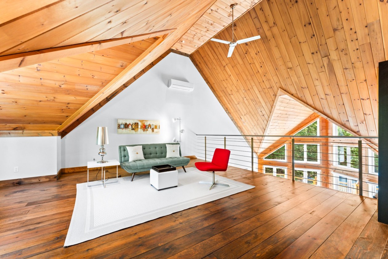 Mezzanine — 6850, Crois. du Sommet, Rawdon, J0K1S0, Rawdon
