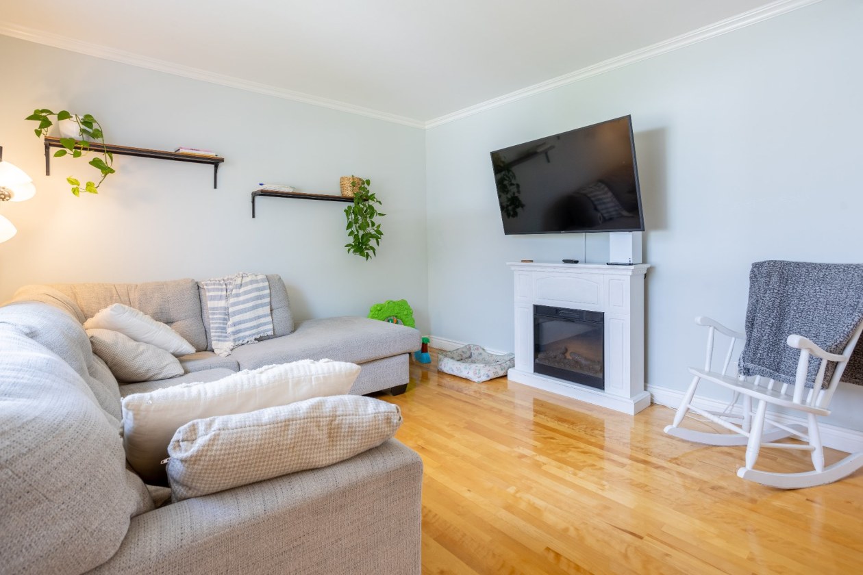 Salon — 5305, Rue de Courcelette, Trois-Rivières, G8Y3V1, Trois-Rivières