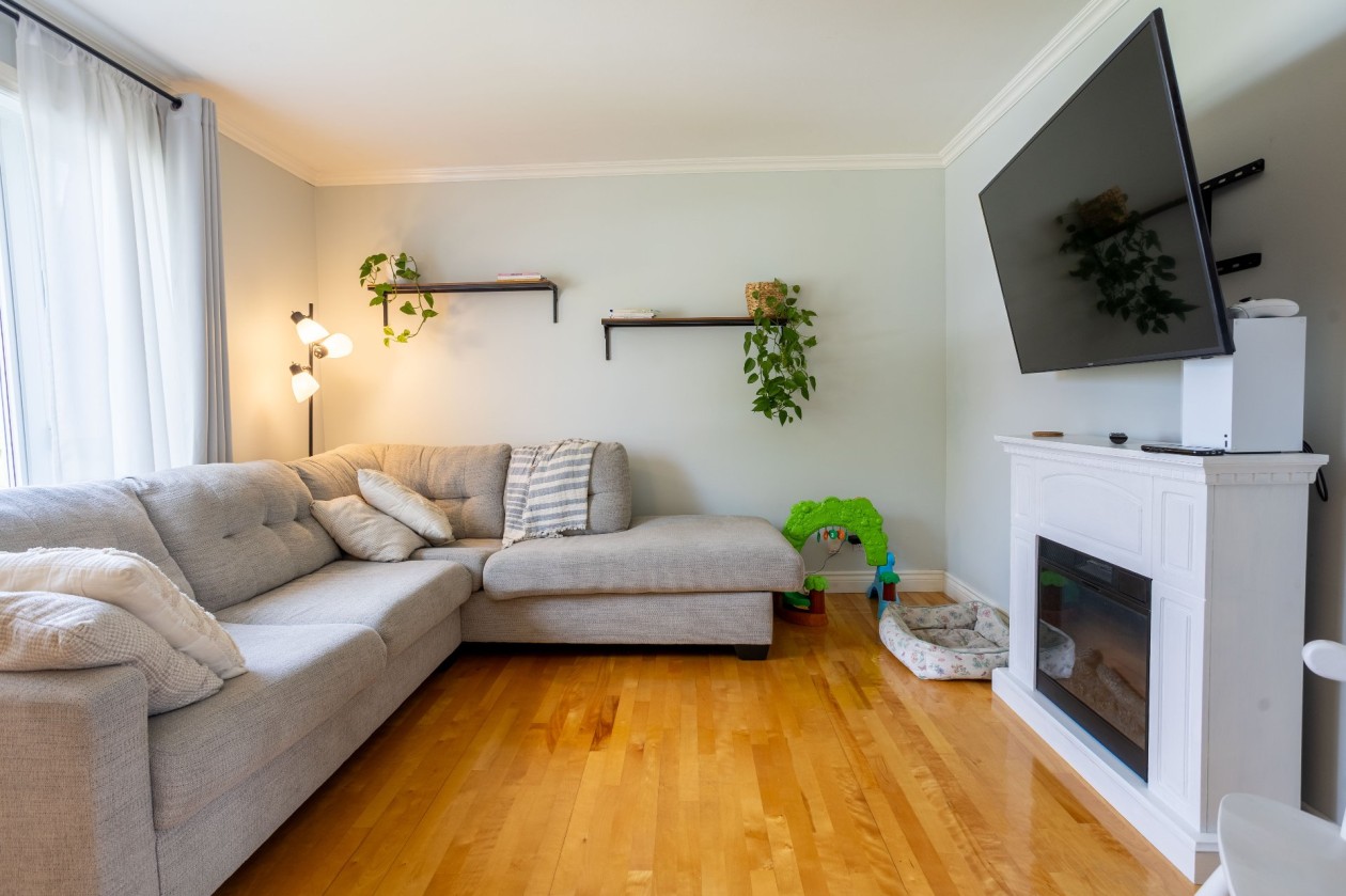 Salon — 5305, Rue de Courcelette, Trois-Rivières, G8Y3V1, Trois-Rivières