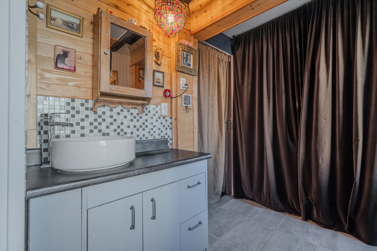 Salle de bains — 433 Rue Cartier, Rimouski