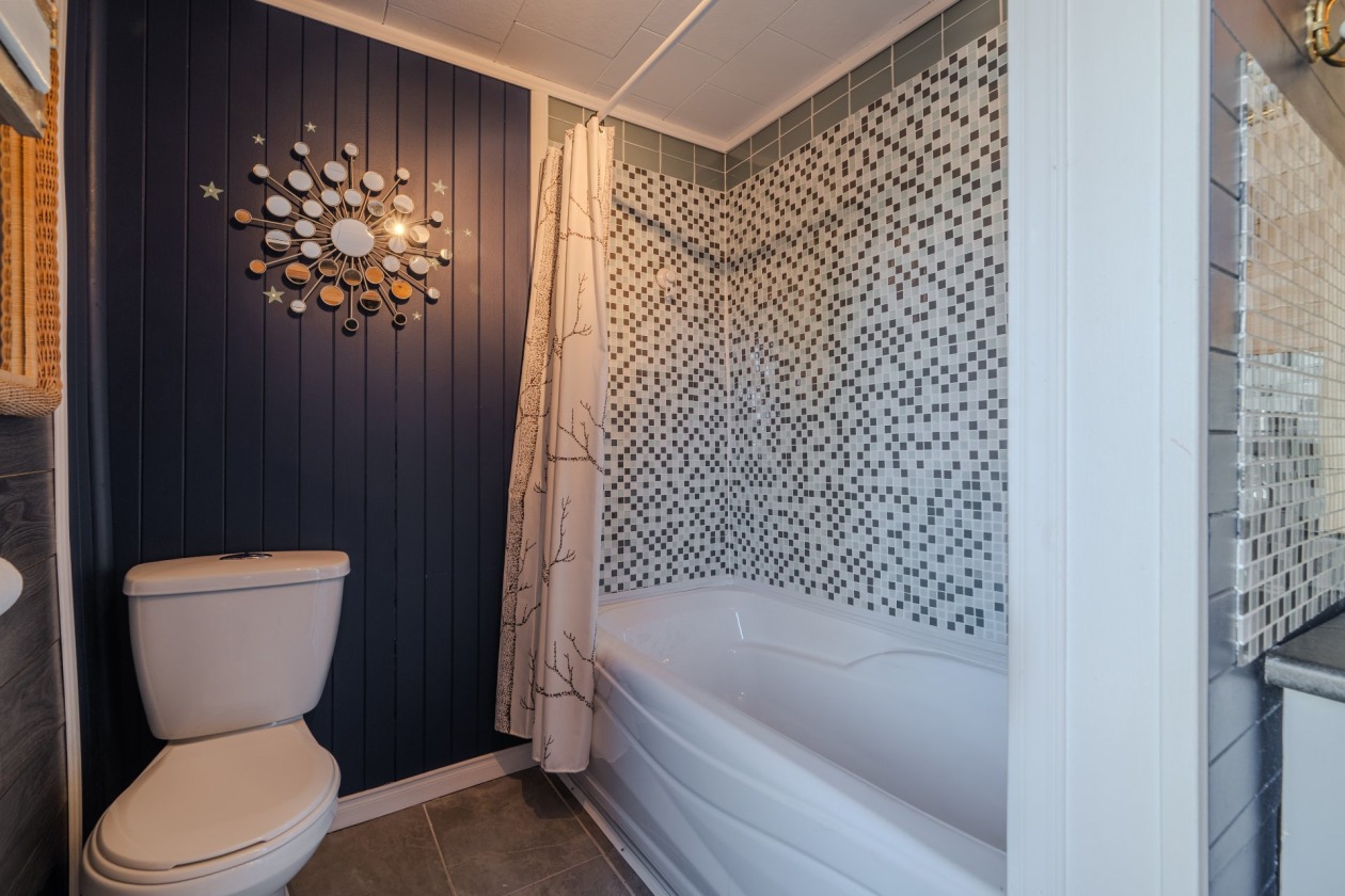 Salle de bains — 433 Rue Cartier, Rimouski