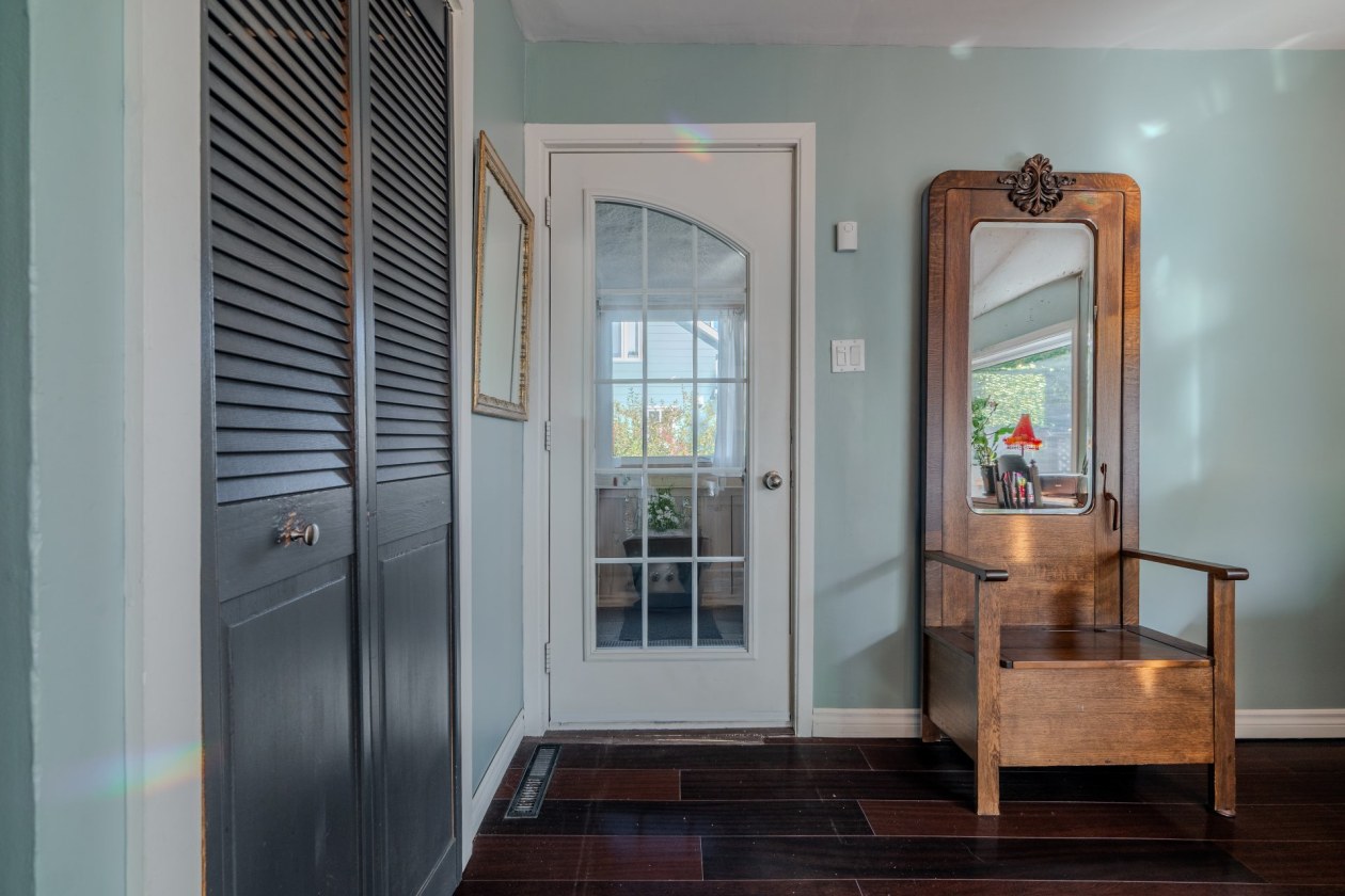 Hall d'entrée — 433 Rue Cartier, Rimouski