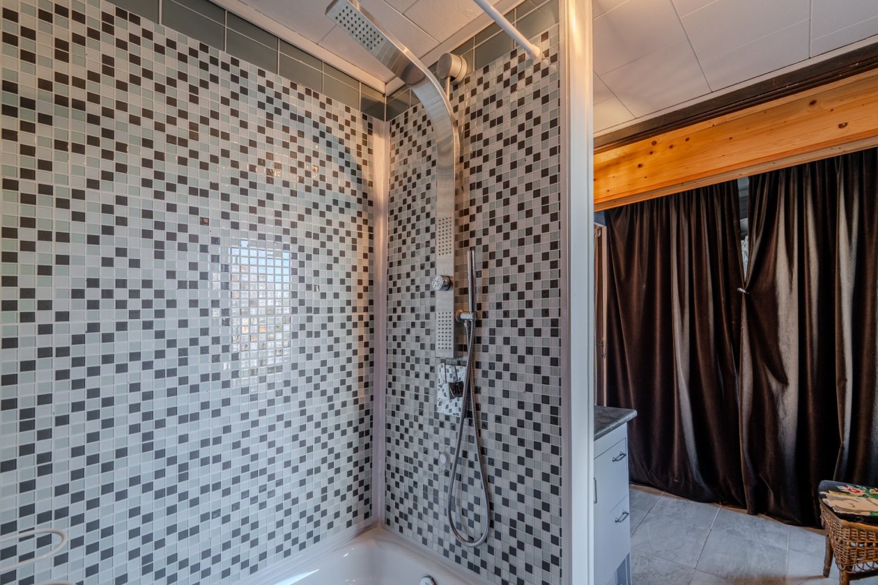 Salle de bains — 433 Rue Cartier, Rimouski