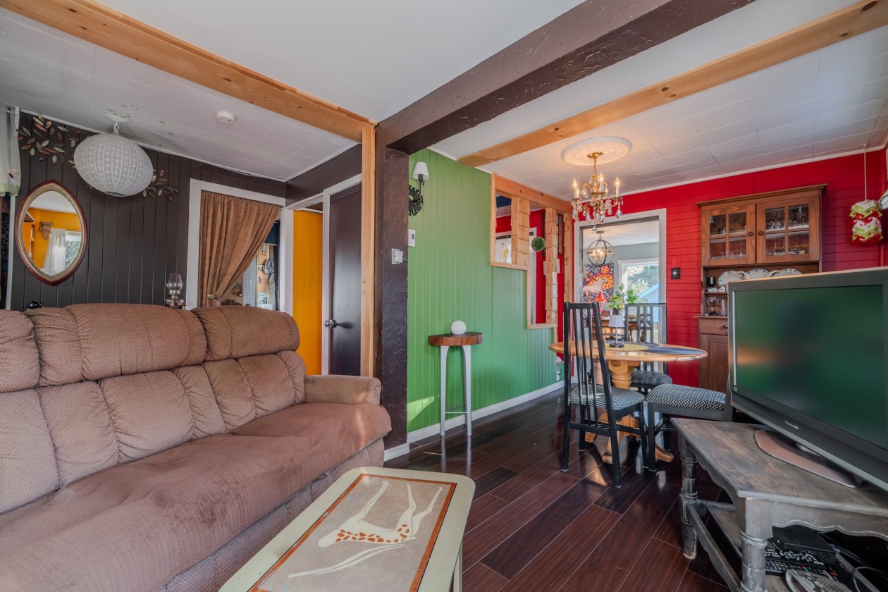 Salon — 433 Rue Cartier, Rimouski