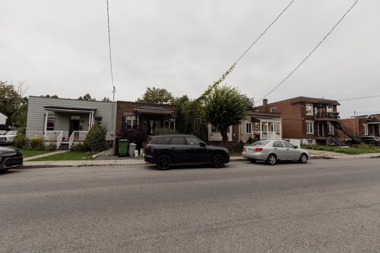 Extérieur — 764 9e Avenue, Montréal
