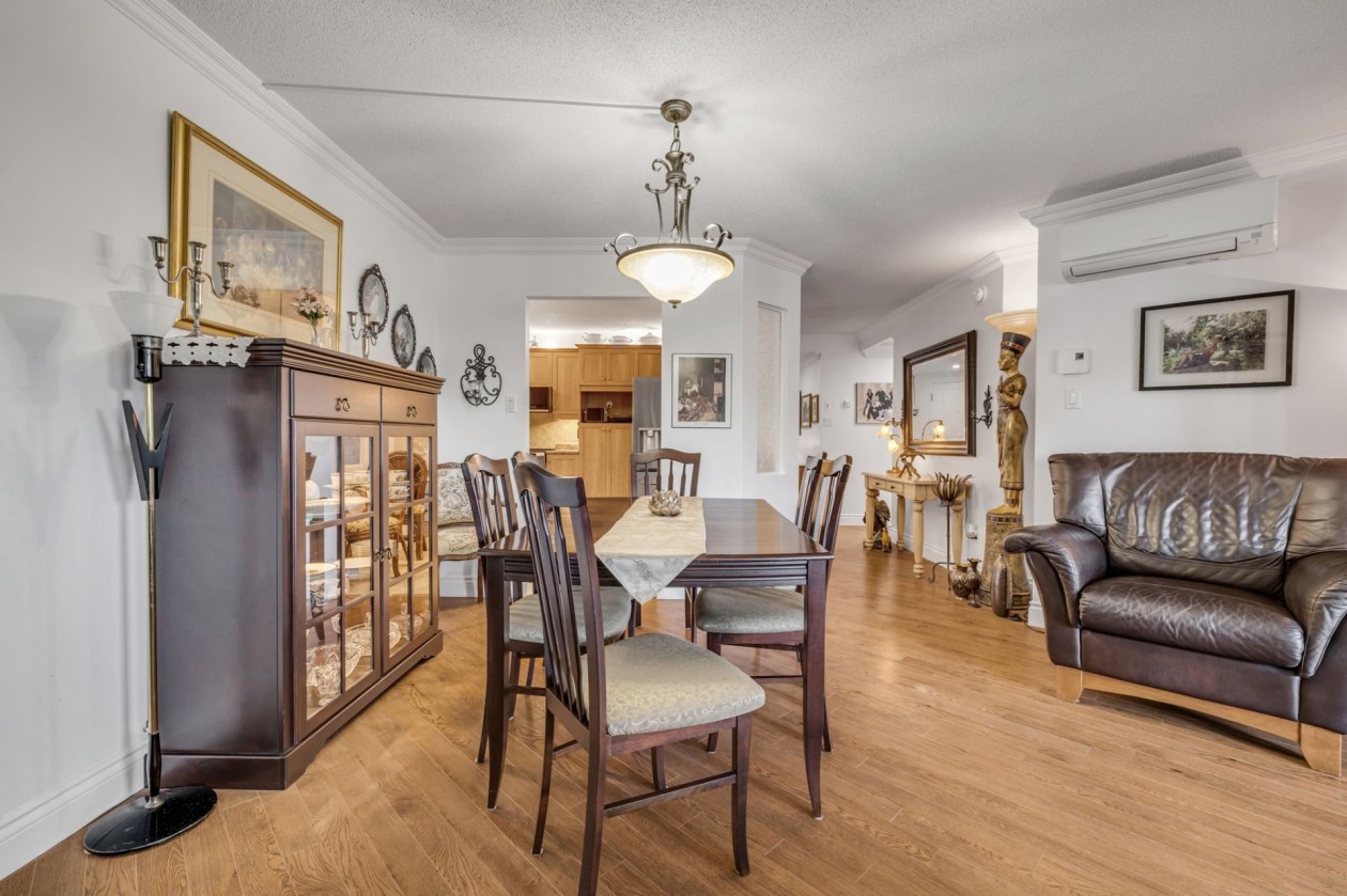 Salle à manger — 700, Boul. du Loiret, 503, Québec (Charlesbourg ), G2L0A8, Québec (Charlesbourg )