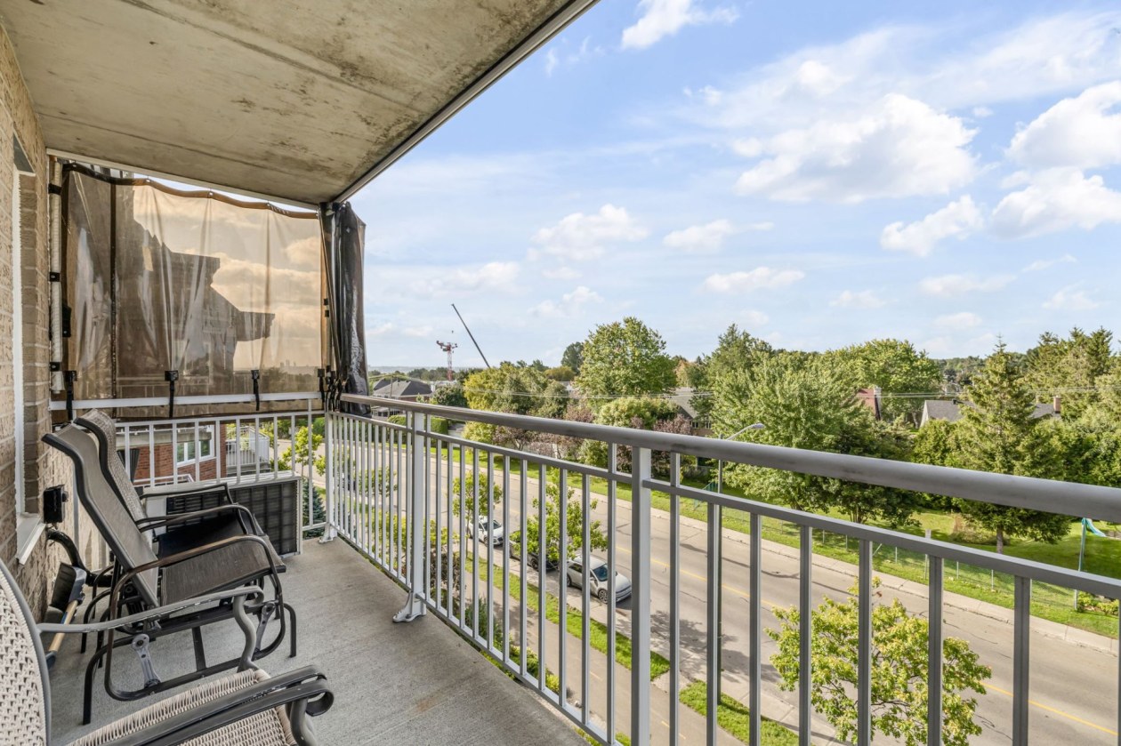Balcon — 700, Boul. du Loiret, 503, Québec (Charlesbourg ), G2L0A8, Québec (Charlesbourg )