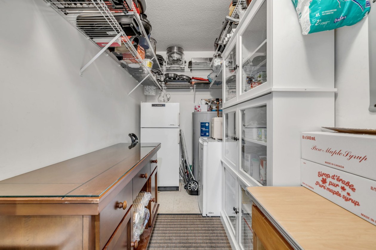 Rangement — 700, Boul. du Loiret, 503, Québec (Charlesbourg ), G2L0A8, Québec (Charlesbourg )