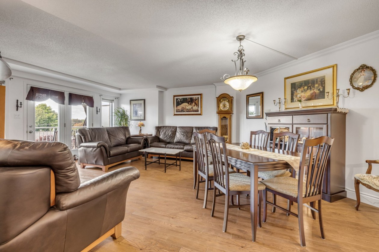 Salle à manger — 700, Boul. du Loiret, 503, Québec (Charlesbourg ), G2L0A8, Québec (Charlesbourg )