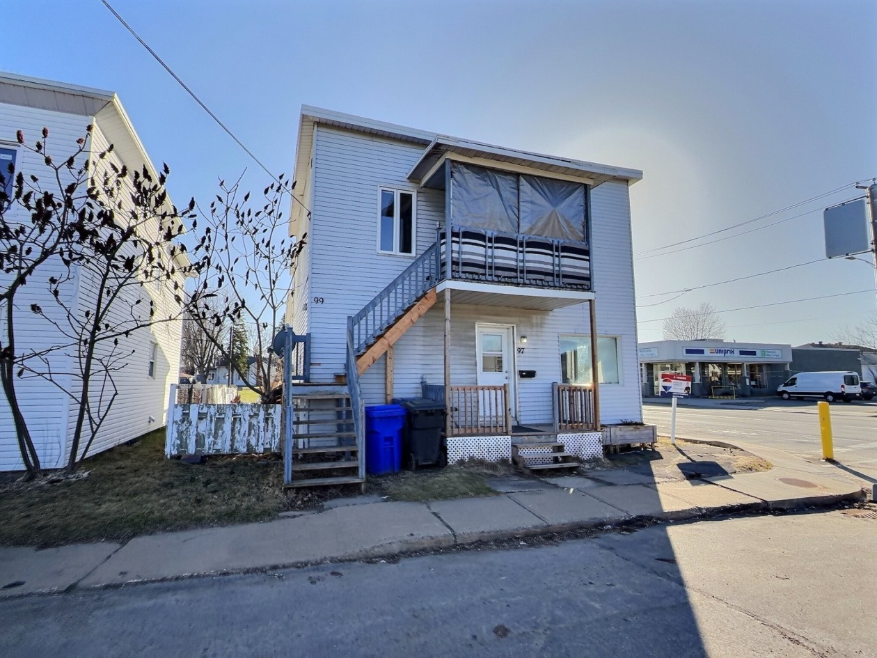 Façade — 370 - 372 Boul. Ste-Madeleine, Trois-Rivières