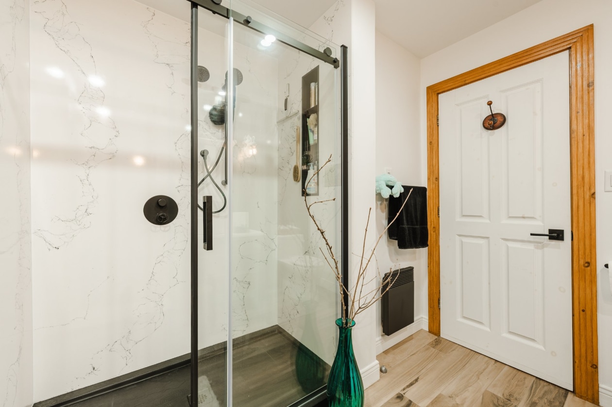 Salle de bains — 211, Rue St-Georges, Ange-Gardien, J0E1E0, Ange-Gardien