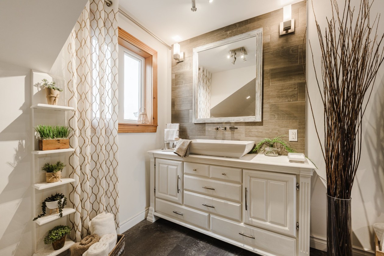 Salle de bains — 211, Rue St-Georges, Ange-Gardien, J0E1E0, Ange-Gardien