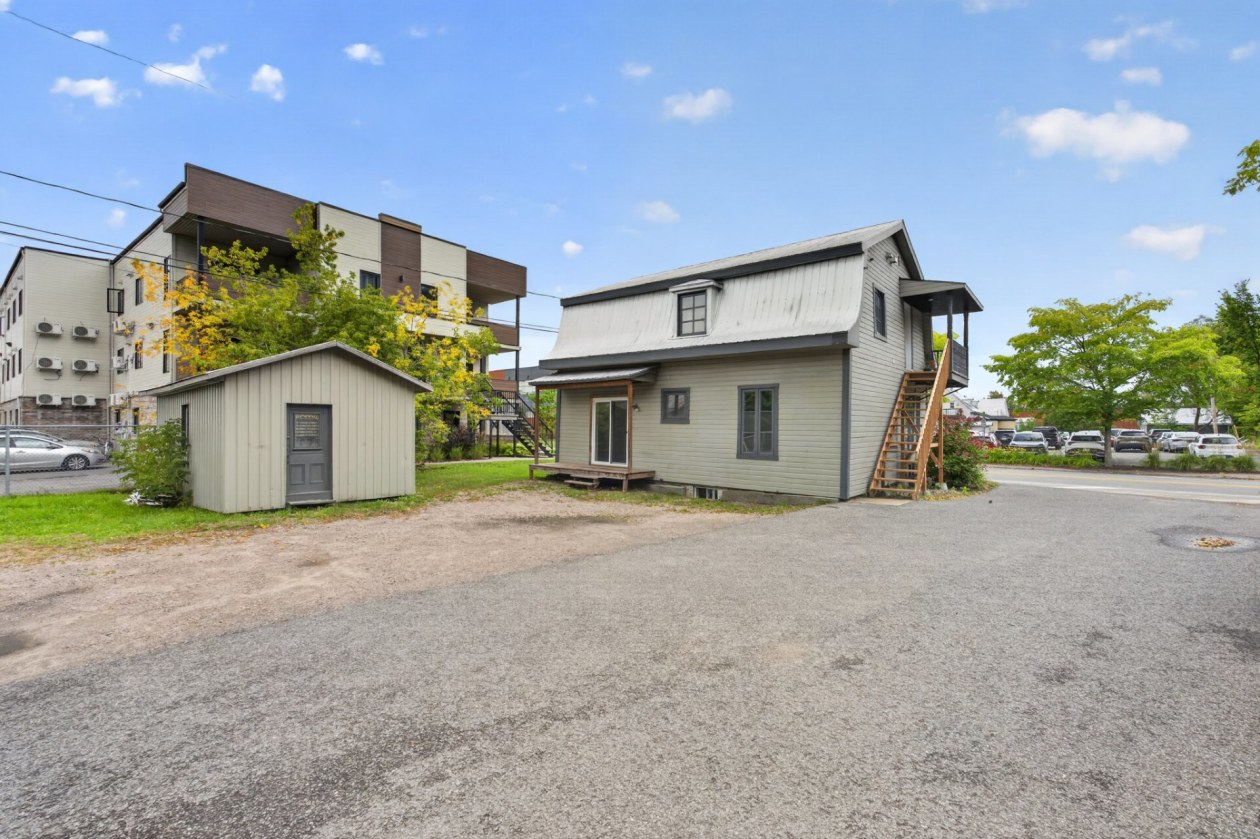 Face arrière — 318 - 322 Av. St-Jacques, Saint-Raymond
