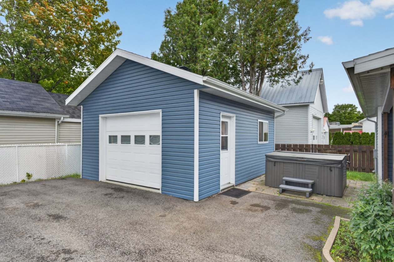 Garage — 640, Rue Principale, Saint-Léonard-de-Portneuf, G0A4A0, Saint-Léonard-de-Portneuf