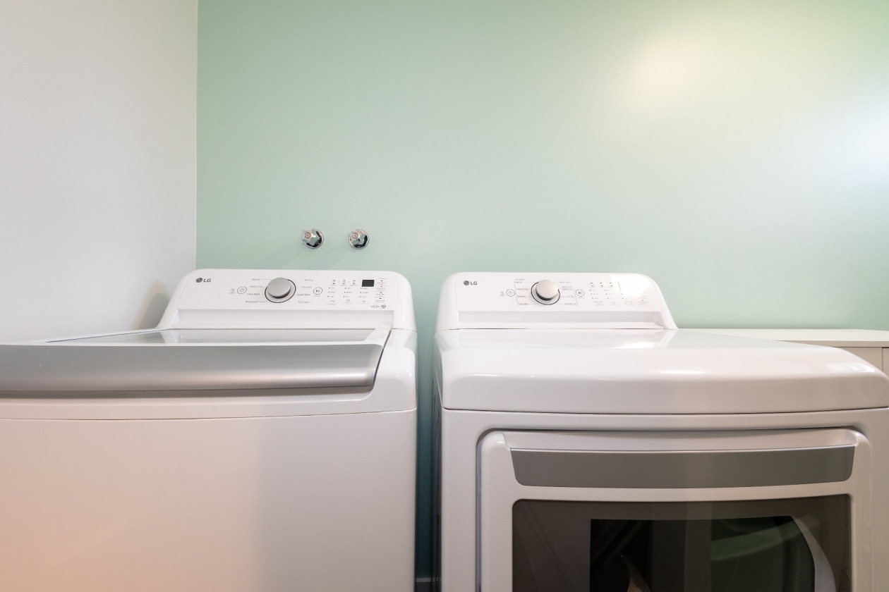Salle de lavage — 339 Rue Jeanne-Mance, Salaberry-de-Valleyfield