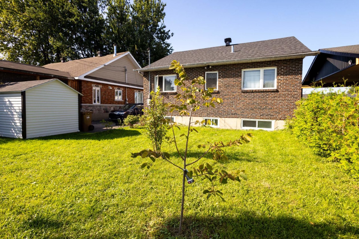 Cour — 339 Rue Jeanne-Mance, Salaberry-de-Valleyfield
