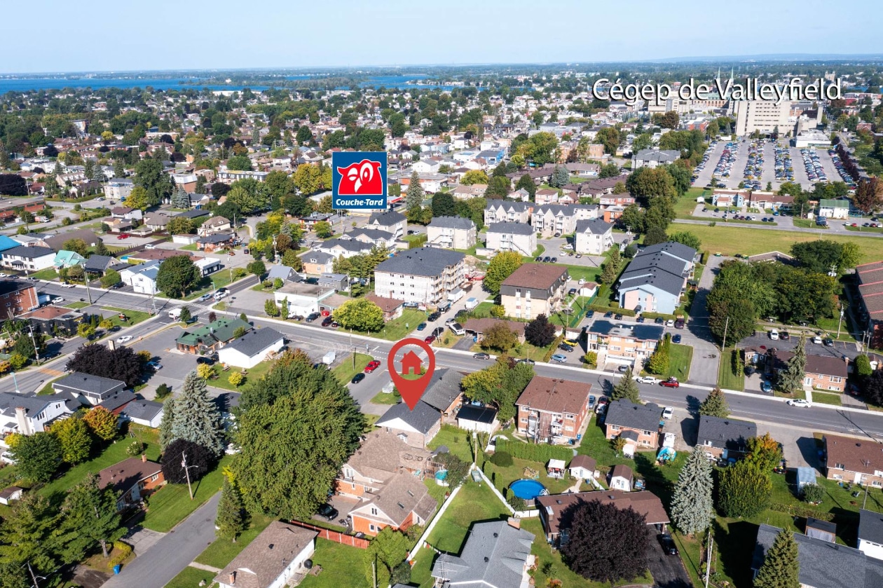 Photo aérienne — 339 Rue Jeanne-Mance, Salaberry-de-Valleyfield