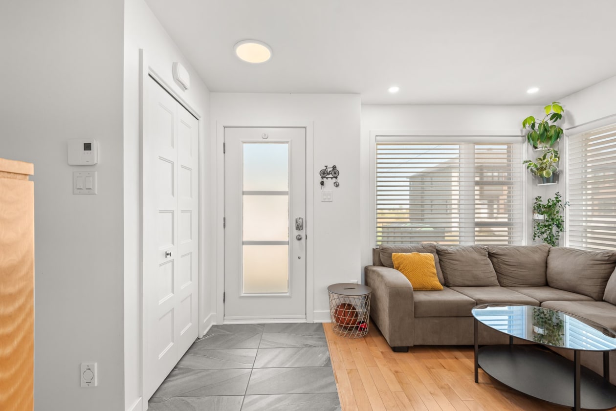 Hall d'entrée — 156, Rue Ste-Anne, Saint-Jacques, J0K2R0, Saint-Jacques