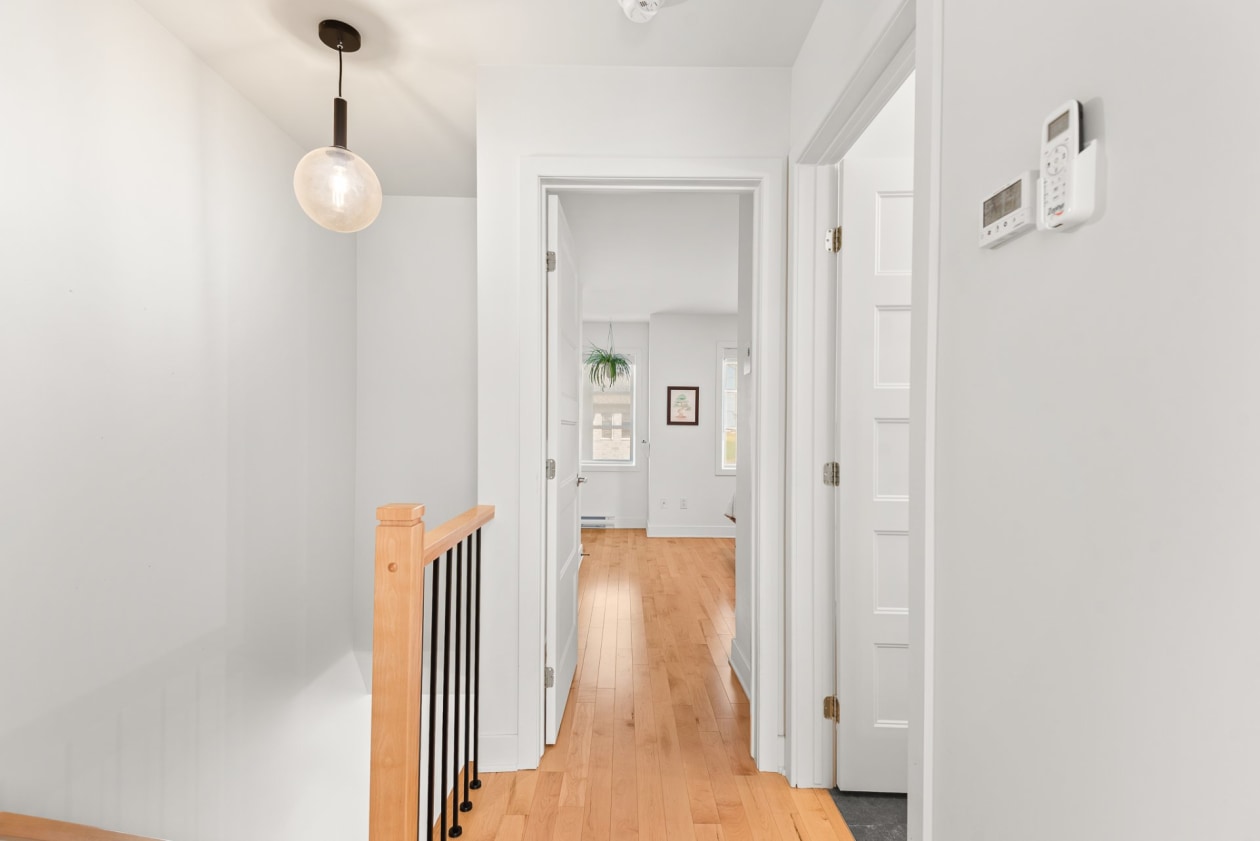 Corridor — 156, Rue Ste-Anne, Saint-Jacques, J0K2R0, Saint-Jacques
