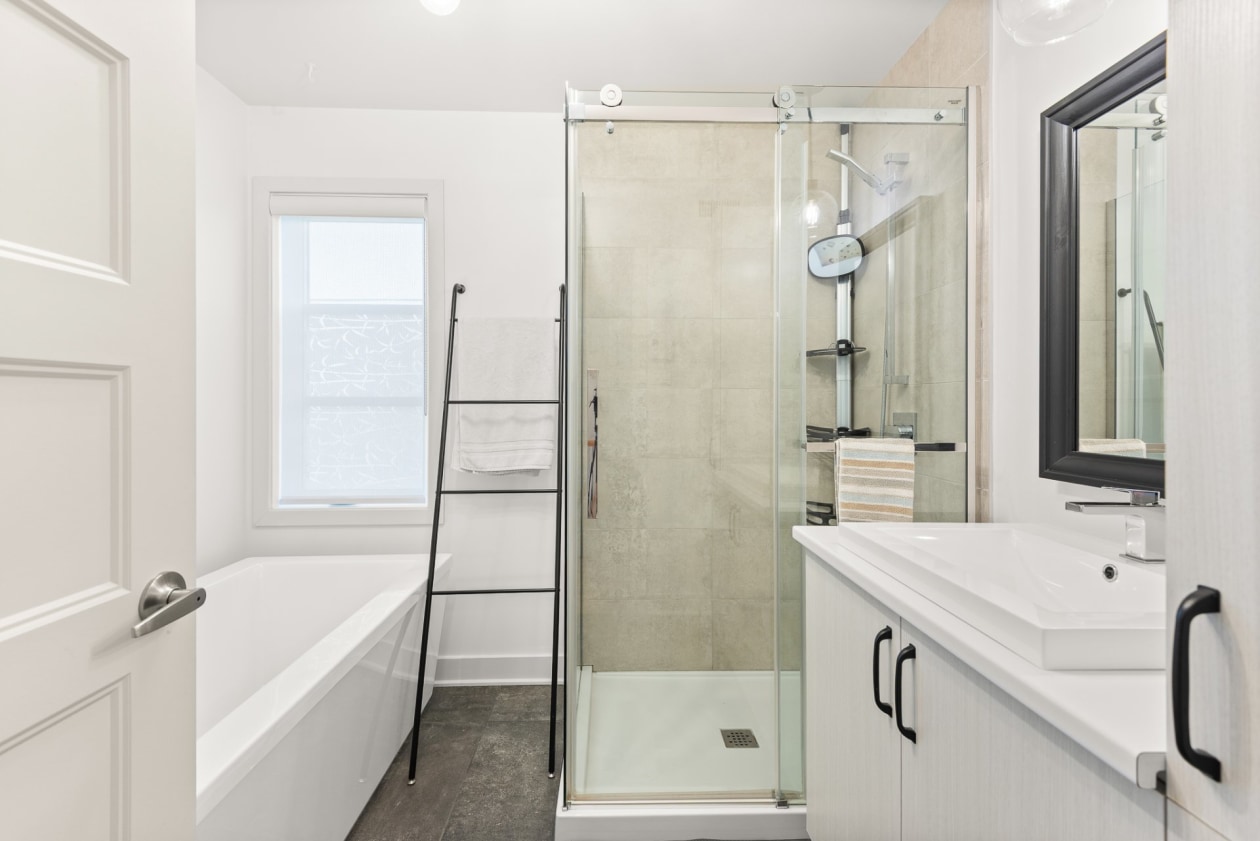 Salle de bains — 156, Rue Ste-Anne, Saint-Jacques, J0K2R0, Saint-Jacques