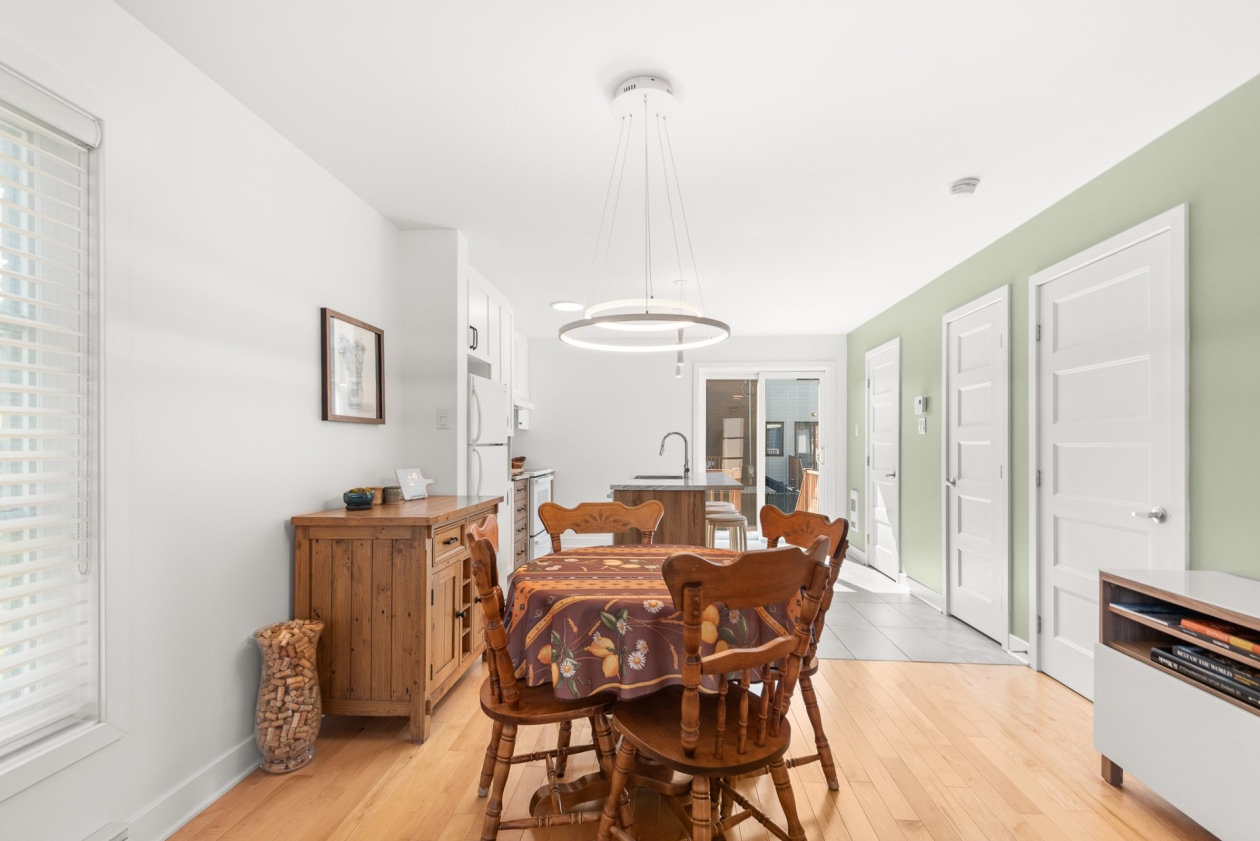 Salle à manger — 156, Rue Ste-Anne, Saint-Jacques, J0K2R0, Saint-Jacques