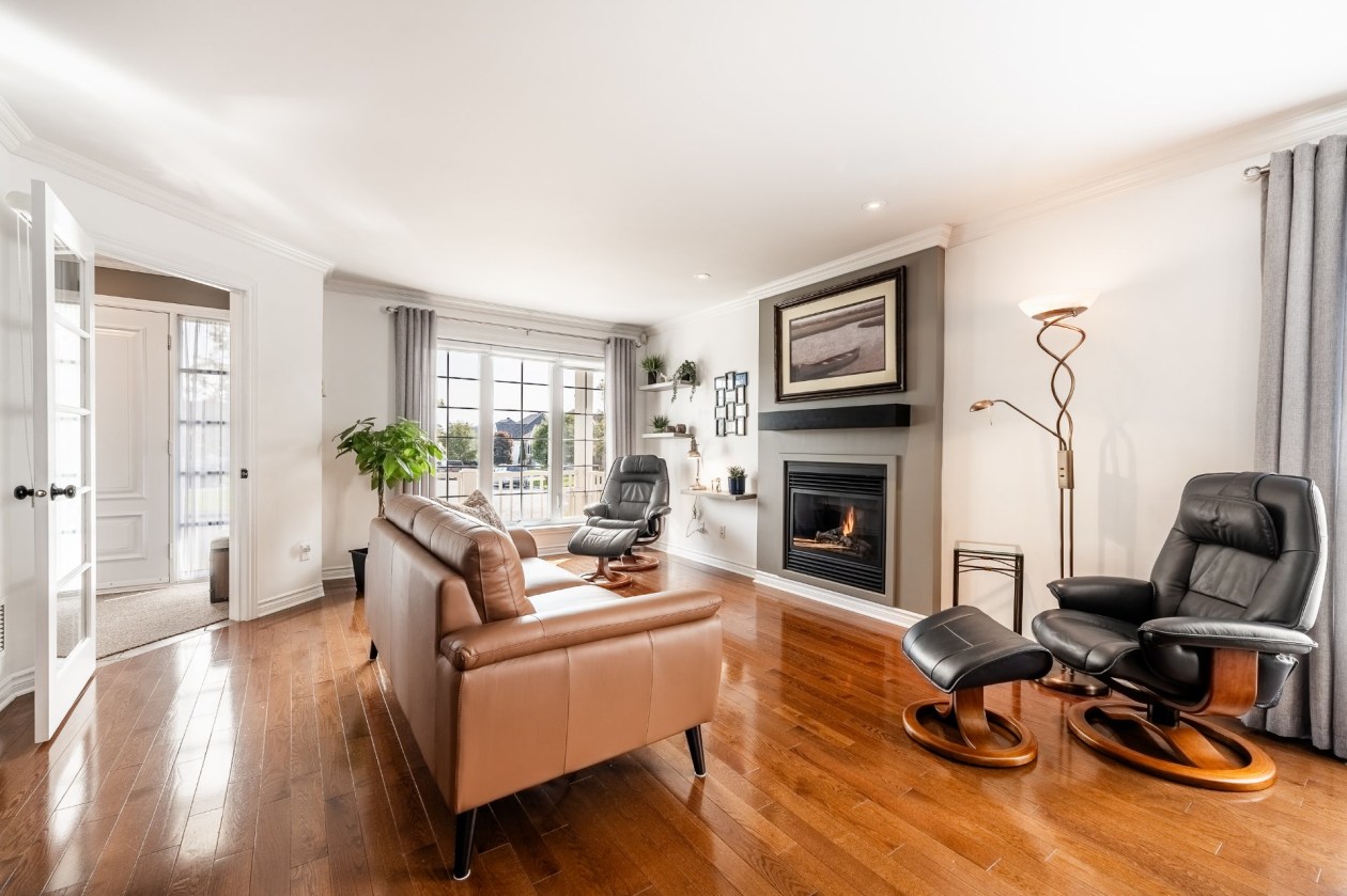 Living room — 1837 Rue d'Annecy, Saint-Jérôme