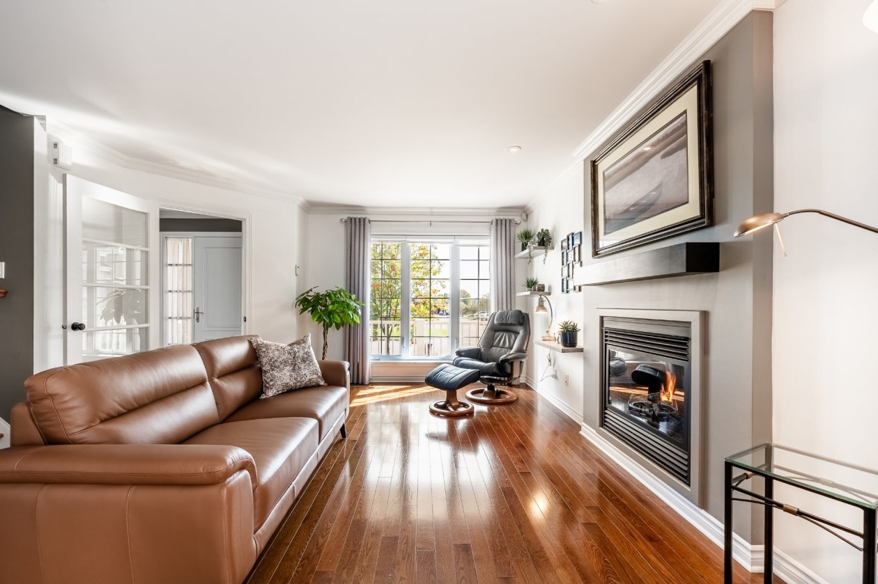 Living room — 1837 Rue d'Annecy, Saint-Jérôme