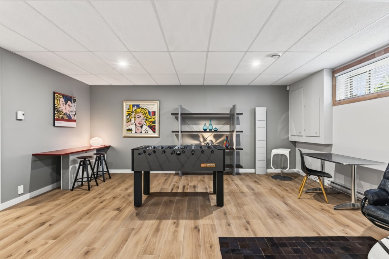 Salle familiale — 224 Rue des Berges, Neuville